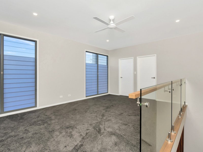 2/16 Tallebudgera Drive, Palm Beach QLD 4221
