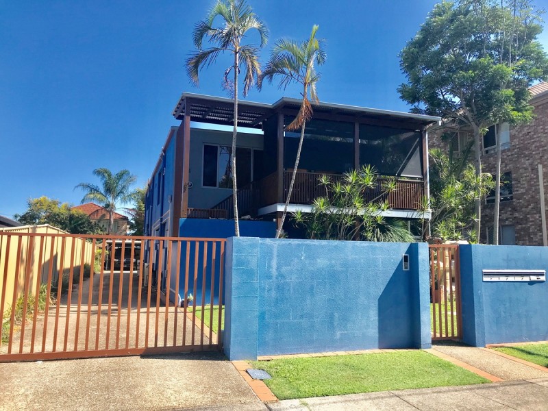 1/74 Sarawak Avenue, Palm Beach QLD 4221