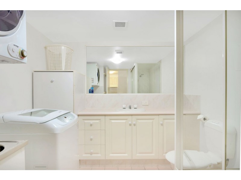 2/1500 Gold Coast Highway, Palm Beach QLD 4221
