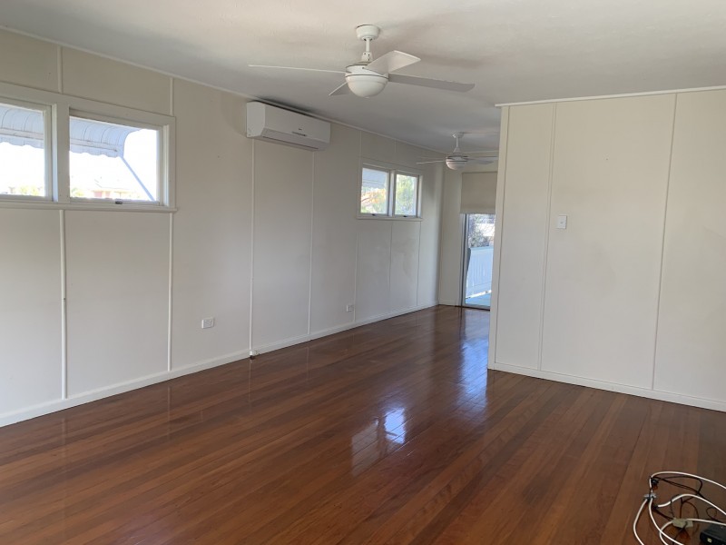 7 Lotus Key, Broadbeach Waters QLD 4218