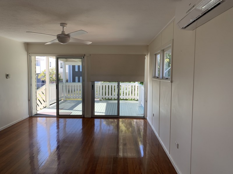 7 Lotus Key, Broadbeach Waters QLD 4218