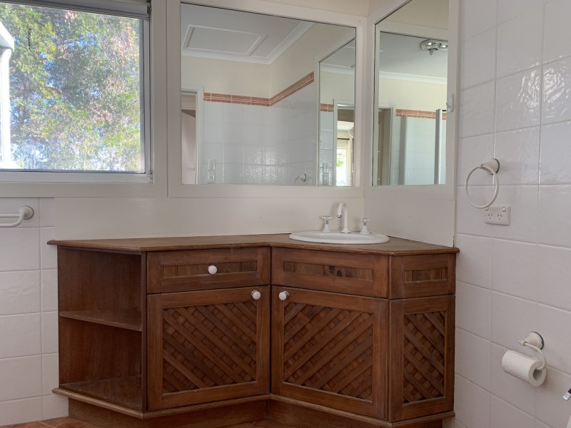 7 Lotus Key, Broadbeach Waters QLD 4218