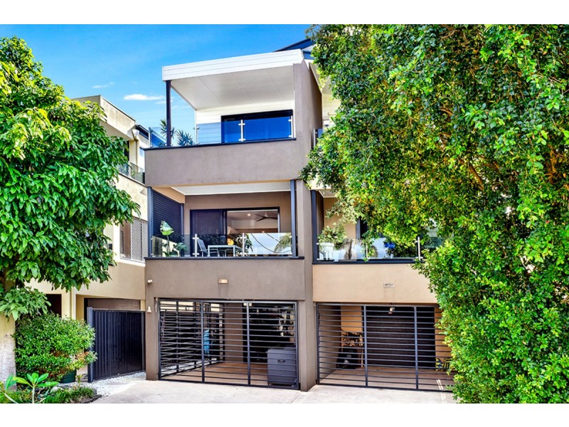 1/13 Thirteenth Avenue, Palm Beach QLD 4221