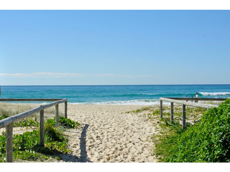 1/13 Thirteenth Avenue, Palm Beach QLD 4221