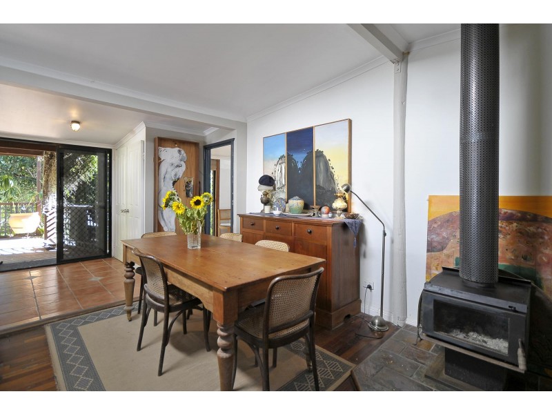 227 Simpsons Road, Elanora QLD 4221