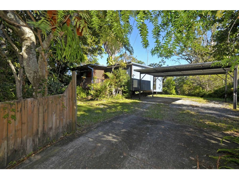 227 Simpsons Road, Elanora QLD 4221