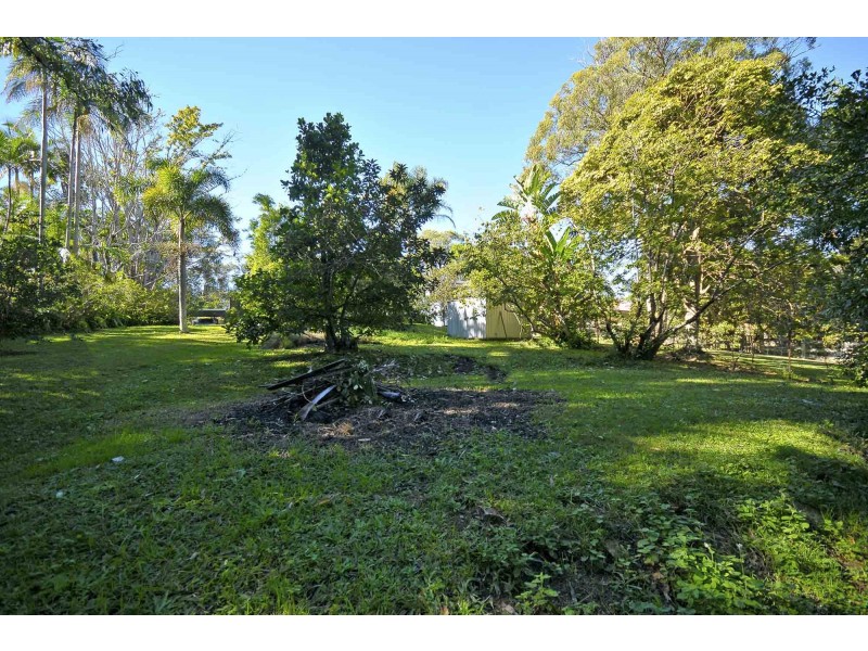 227 Simpsons Road, Elanora QLD 4221