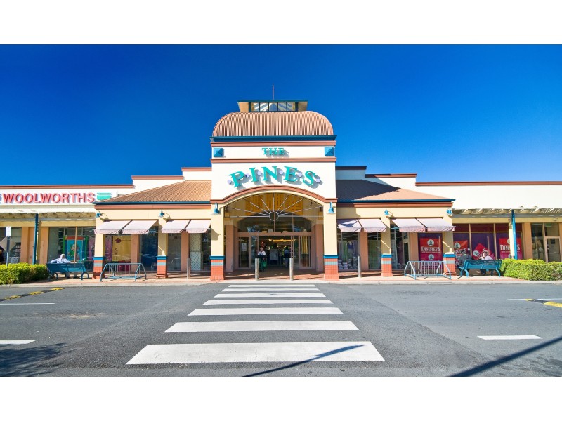 227 Simpsons Road, Elanora QLD 4221