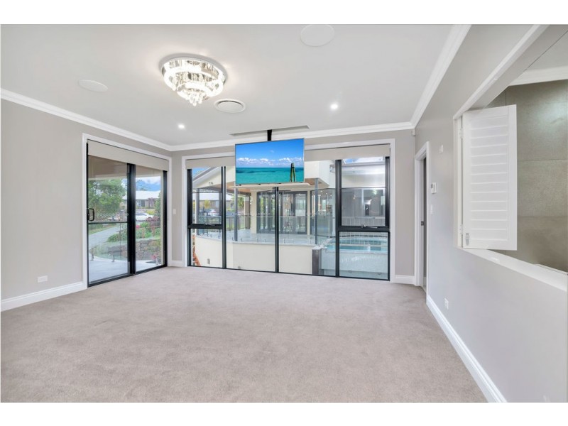 10 Forest Ridge Drive, Bonogin QLD 4213