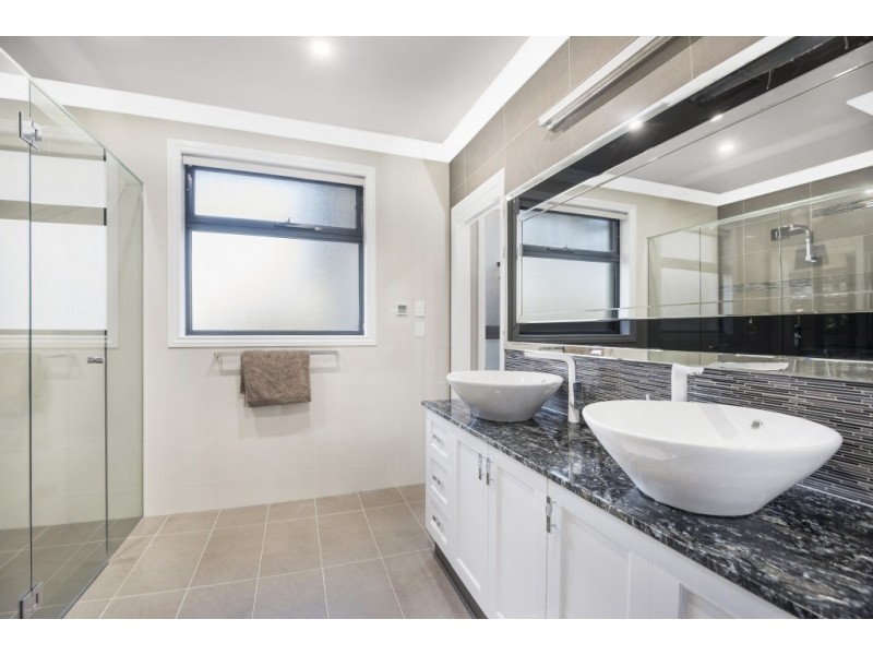 10 Forest Ridge Drive, Bonogin QLD 4213