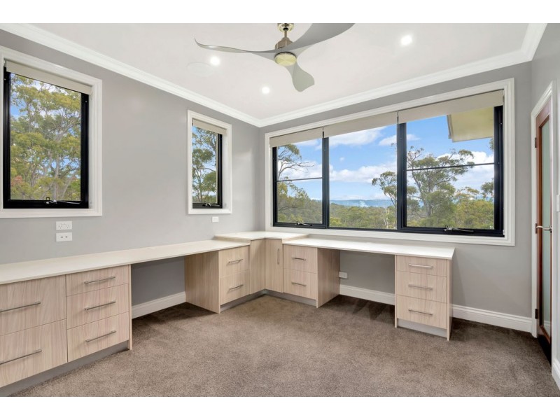 10 Forest Ridge Drive, Bonogin QLD 4213