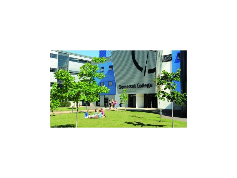 10 Forest Ridge Drive, Bonogin QLD 4213