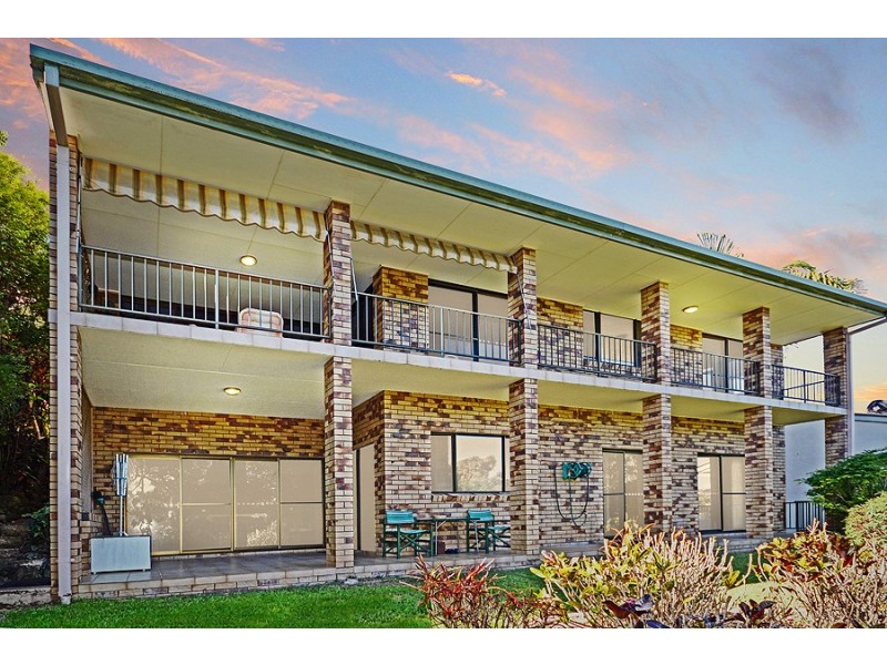 41 Cominan Avenue, Banora Point NSW 2486