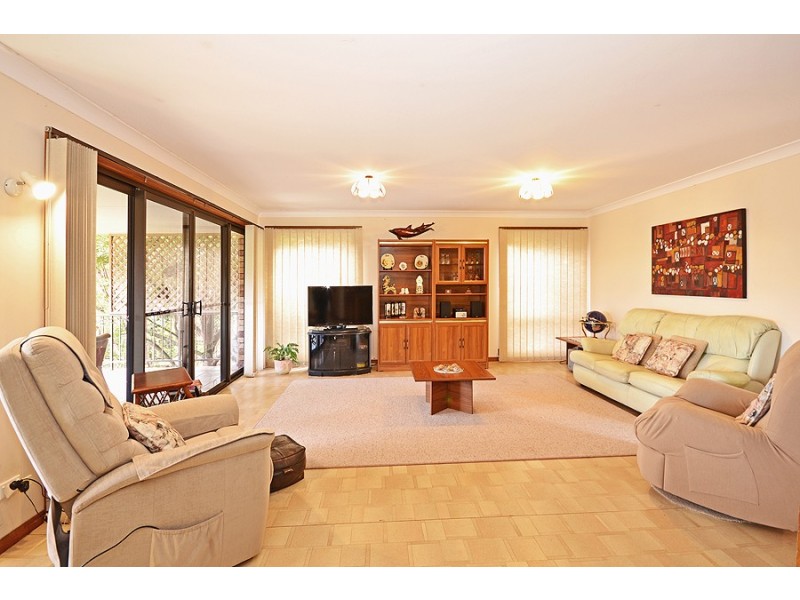 41 Cominan Avenue, Banora Point NSW 2486