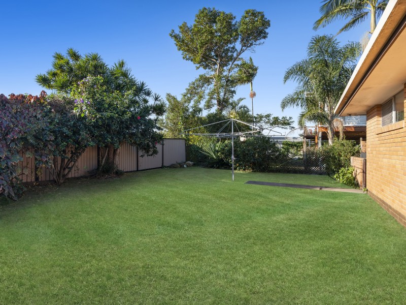 17 Kalang Street, Palm Beach QLD 4221