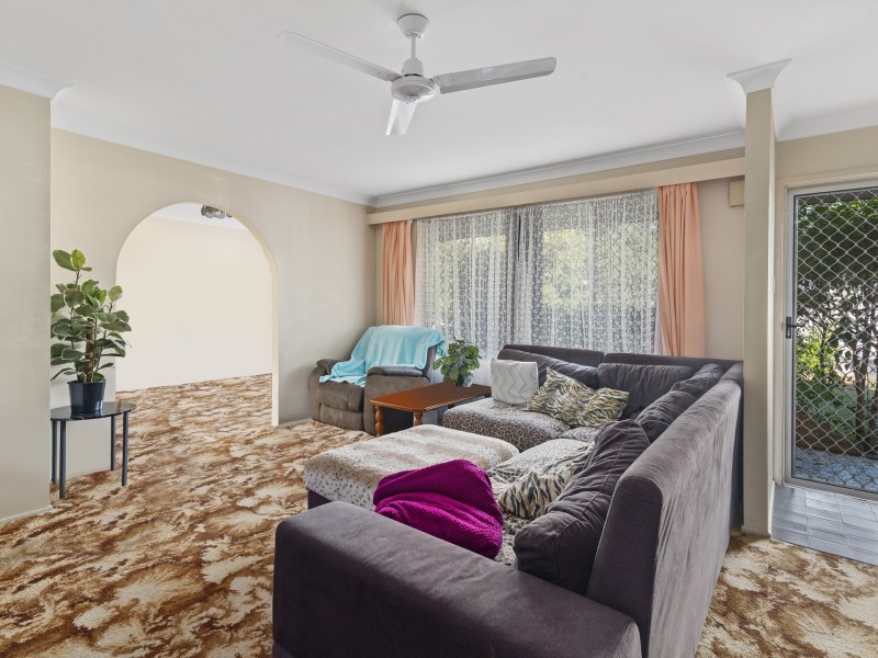 17 Kalang Street, Palm Beach QLD 4221
