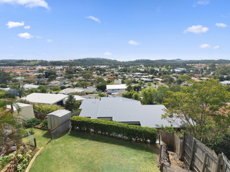 12 Jarrah Place, Banora Point NSW 2486