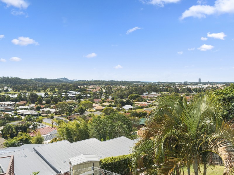 12 Jarrah Place, Banora Point NSW 2486