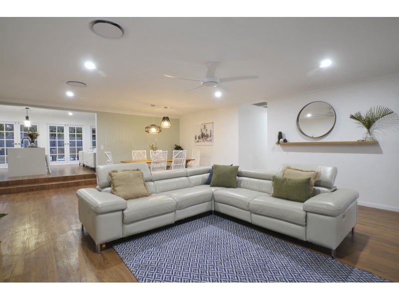 14 Barklya Place, Palm Beach QLD 4221