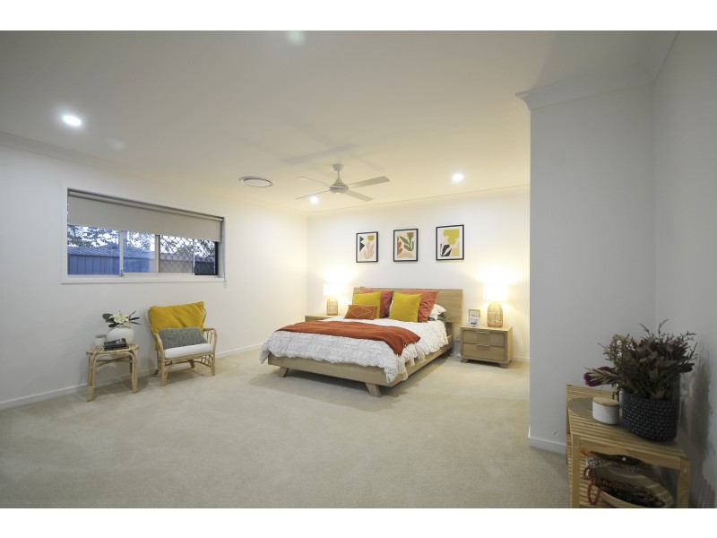 14 Barklya Place, Palm Beach QLD 4221