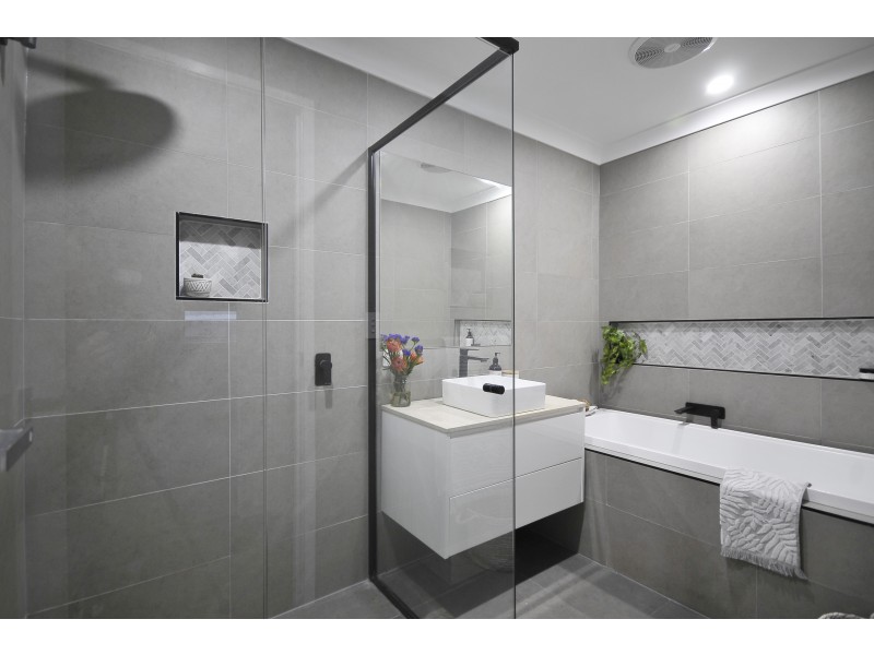 14 Barklya Place, Palm Beach QLD 4221