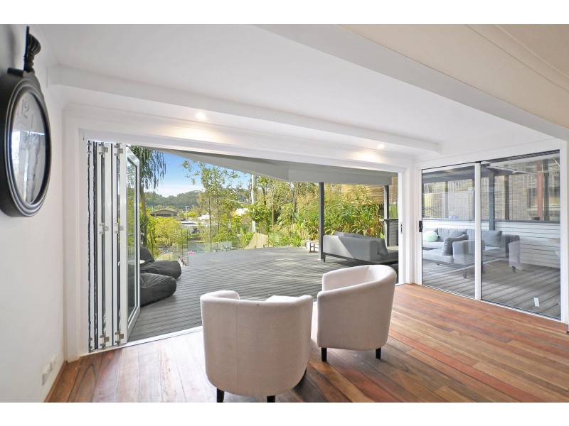 64 Ocean Parade, Burleigh Heads QLD 4220
