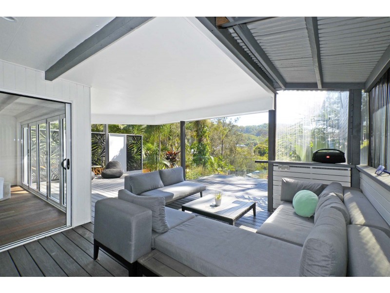 64 Ocean Parade, Burleigh Heads QLD 4220