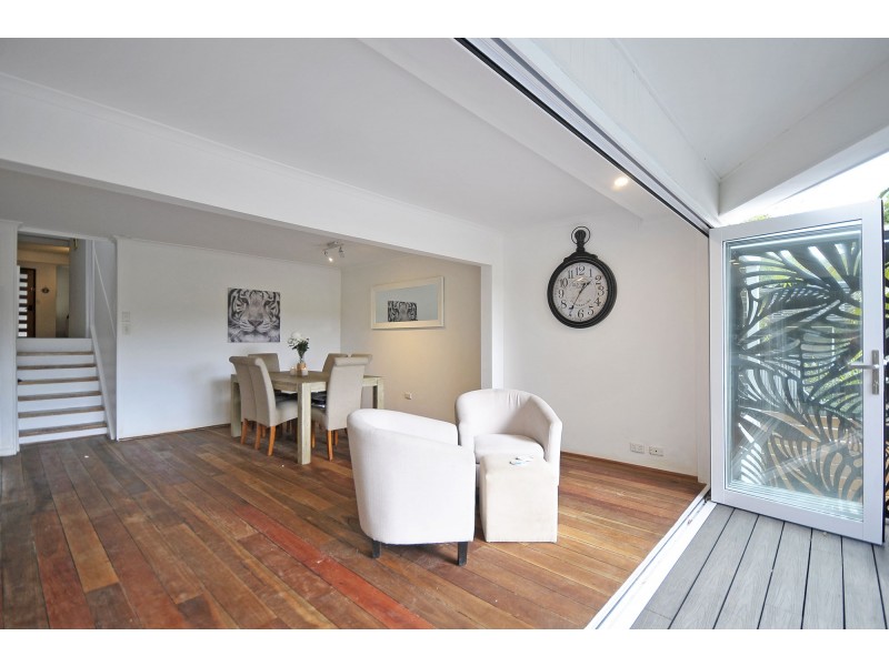 64 Ocean Parade, Burleigh Heads QLD 4220