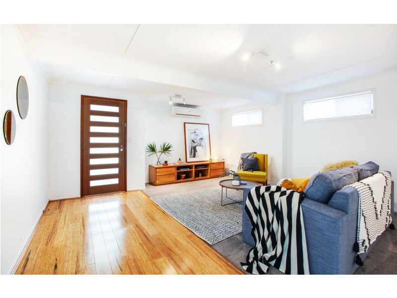 64 Ocean Parade, Burleigh Heads QLD 4220