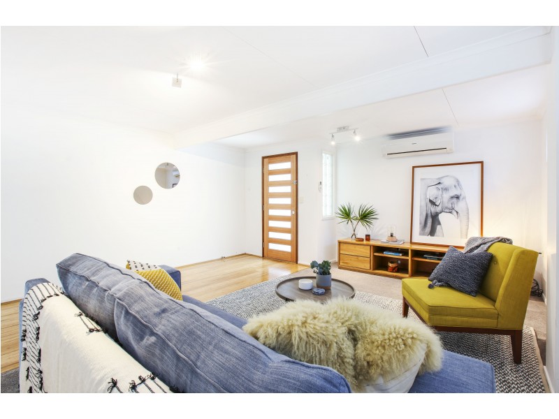 64 Ocean Parade, Burleigh Heads QLD 4220