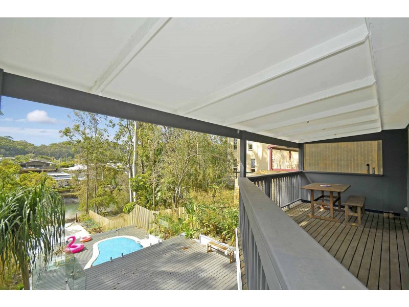 64 Ocean Parade, Burleigh Heads QLD 4220