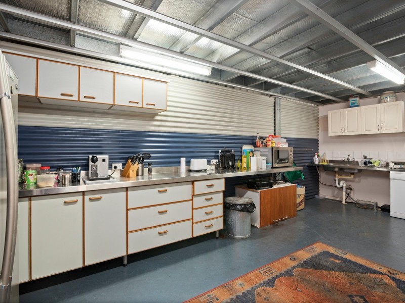 11 Wheeler Crescent, Currumbin Waters QLD 4223