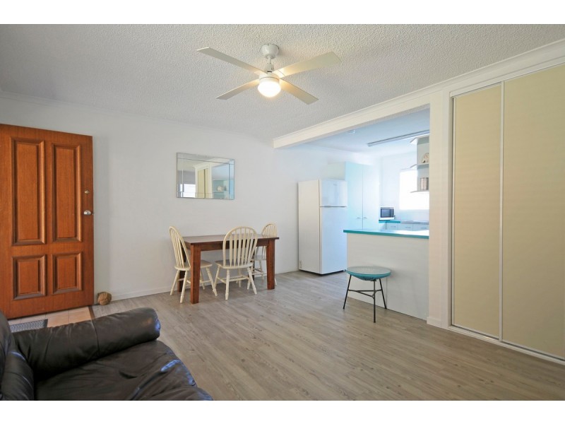 2/9 Atkin Street, Tugun QLD 4224