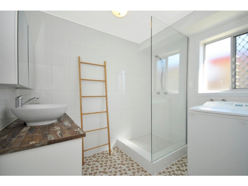 2/9 Atkin Street, Tugun QLD 4224