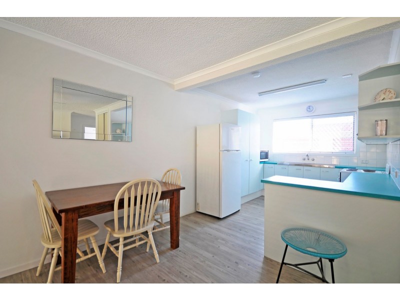 2/9 Atkin Street, Tugun QLD 4224