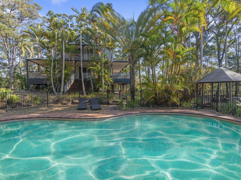 6 Horsman Road, Elanora QLD 4221