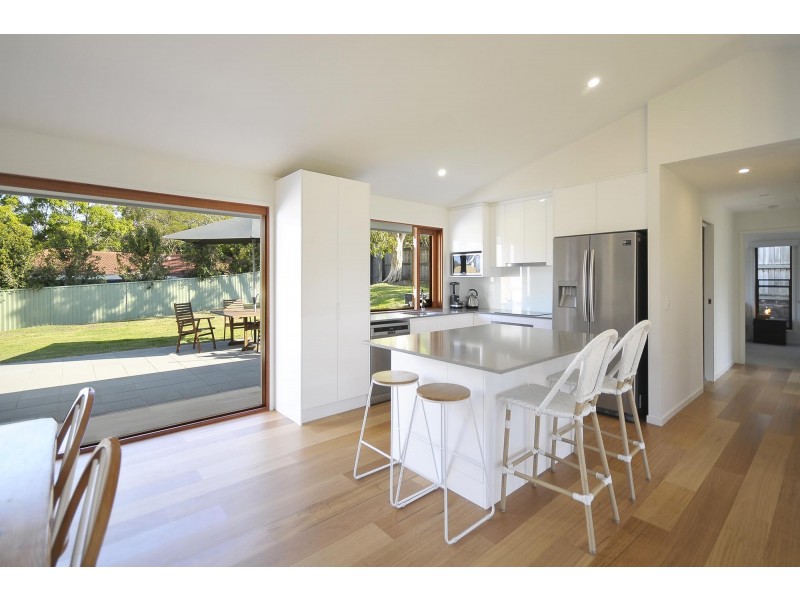 16 Beaumont Court, Currumbin Waters QLD 4223