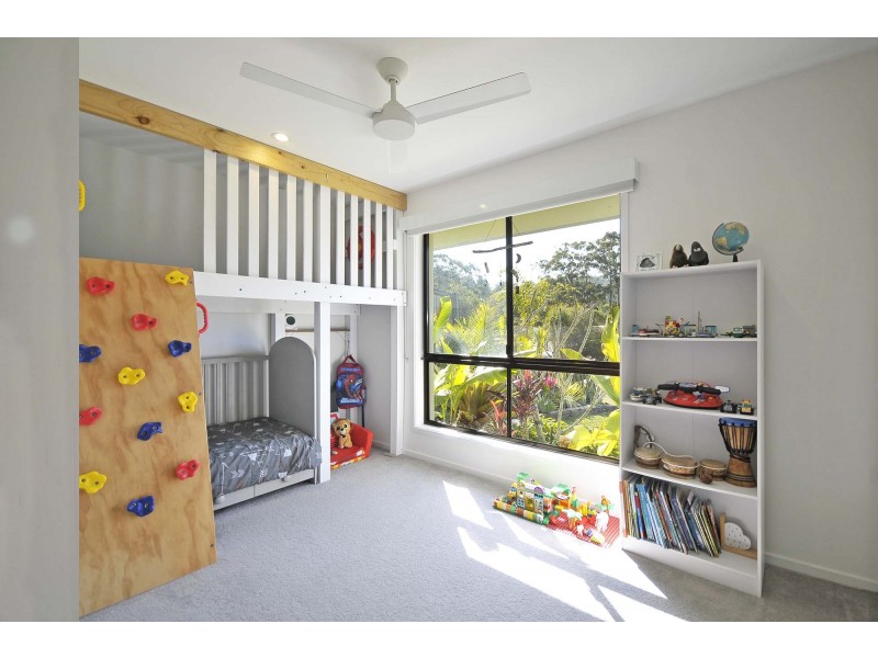 16 Beaumont Court, Currumbin Waters QLD 4223