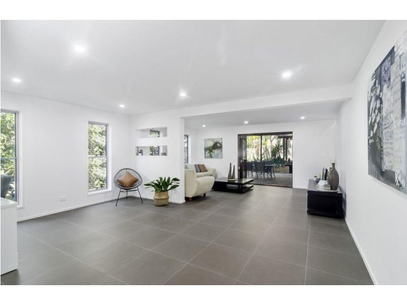 67 Ware Drive, Currumbin Waters QLD 4223