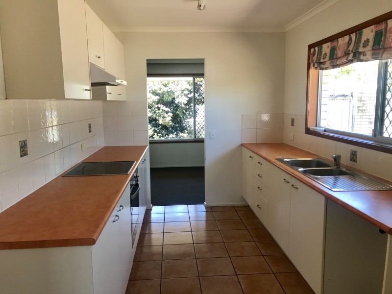 2 Marlin Court, Palm Beach QLD 4221
