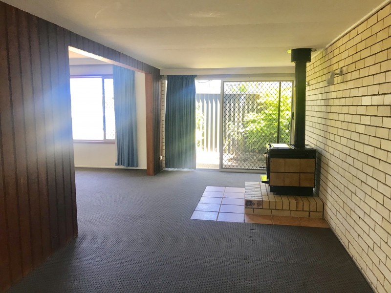 2 Marlin Court, Palm Beach QLD 4221