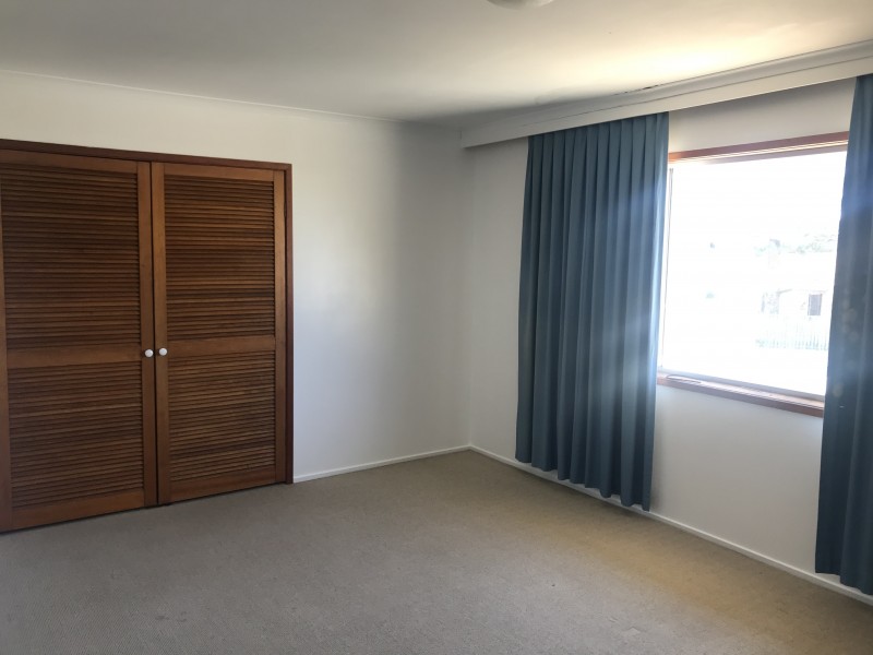2 Marlin Court, Palm Beach QLD 4221