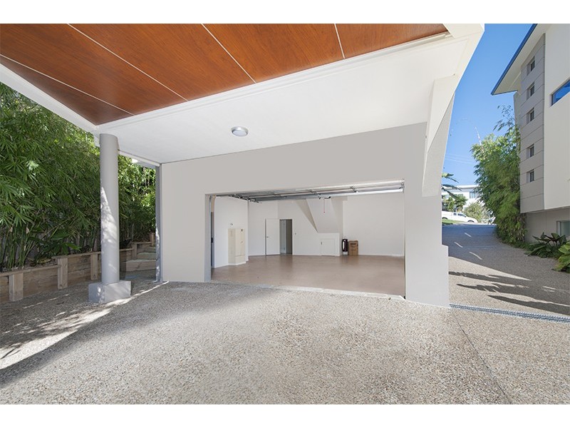 1/67 Stapylton Street, Coolangatta QLD 4225