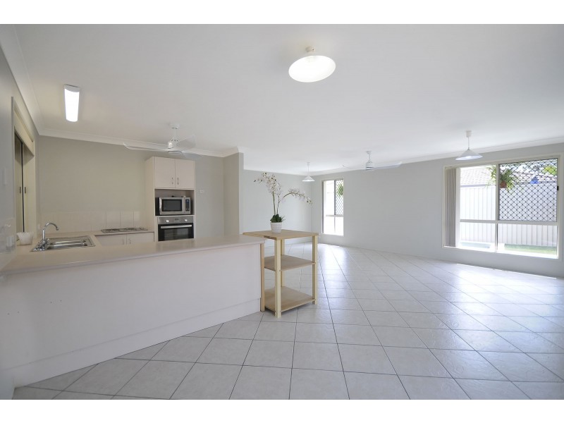 15 Sonama Court, Burleigh Waters QLD 4220
