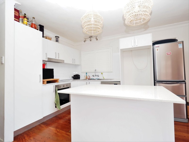 59 Laguna Avenue, Palm Beach QLD 4221