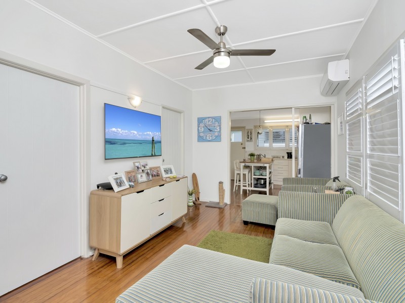 2/1424 Gold Coast Highway, Palm Beach QLD 4221