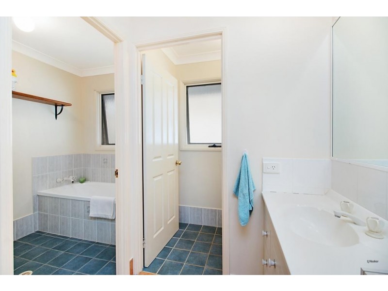 2 Barton Place, Terranora NSW 2486