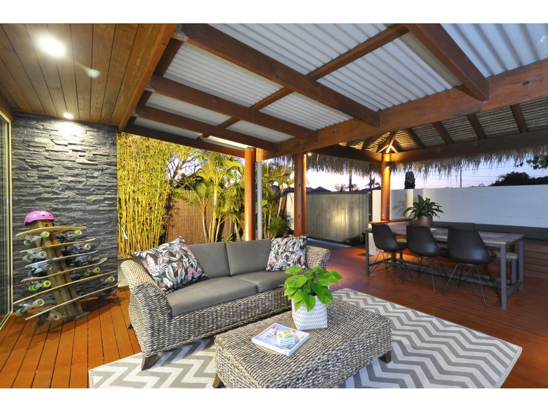 20 Iluka Street, Palm Beach QLD 4221