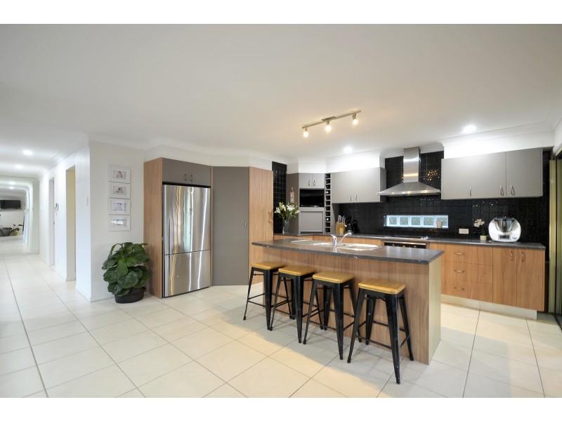 20 Iluka Street, Palm Beach QLD 4221