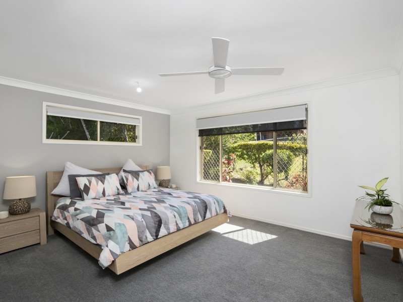 2/10 Kintyre Crescent, Banora Point NSW 2486
